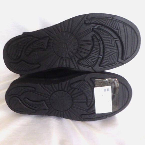 🎈SALE UGG Becket Black Distressed Leather Boots NEW - Picture 13 of 16